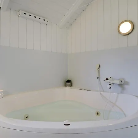 Feriehus Edvardsine - 12km From The Sea By Interhome